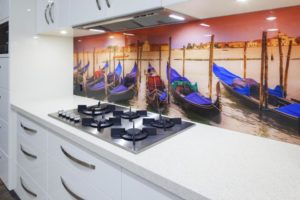 custom design glass kitchen backsplash